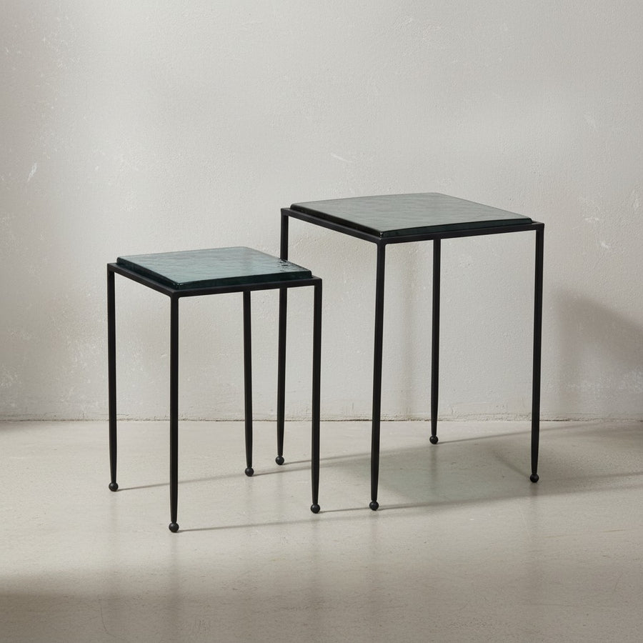 Beistelltisch 2er Set Blau Schwarz Design Satztisch Glas Metall Eckig - Wohnzimmertisch Modern - Ausgefallener Couchtisch Quadratisch - Sofatisch 2-teilig abnehmbare Tischplatte_