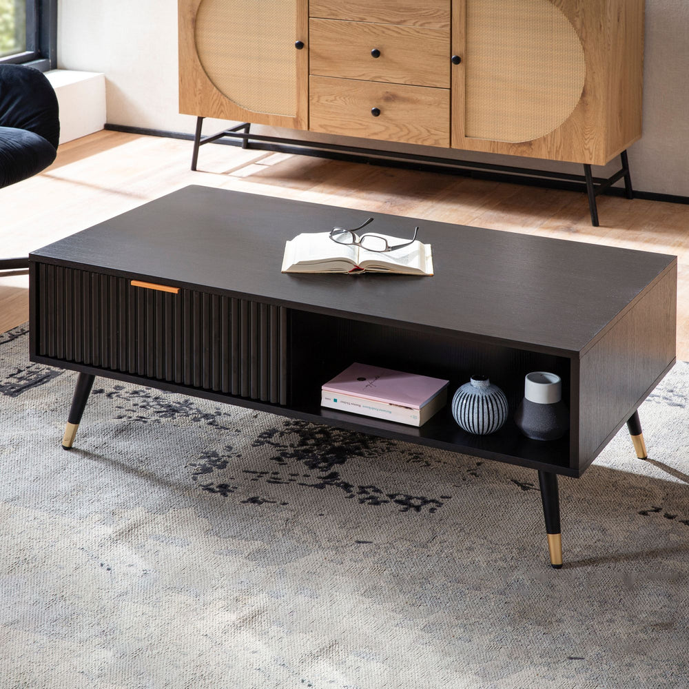 Couchtisch 110x60x43 cm Schwarz mit Eiche-Dekor Wohnzimmertisch - Sofatisch Rechteckig mit Stauraum - Kaffeetisch mit Schubladen - Tisch Wohnzimmer mit Metallbeine_