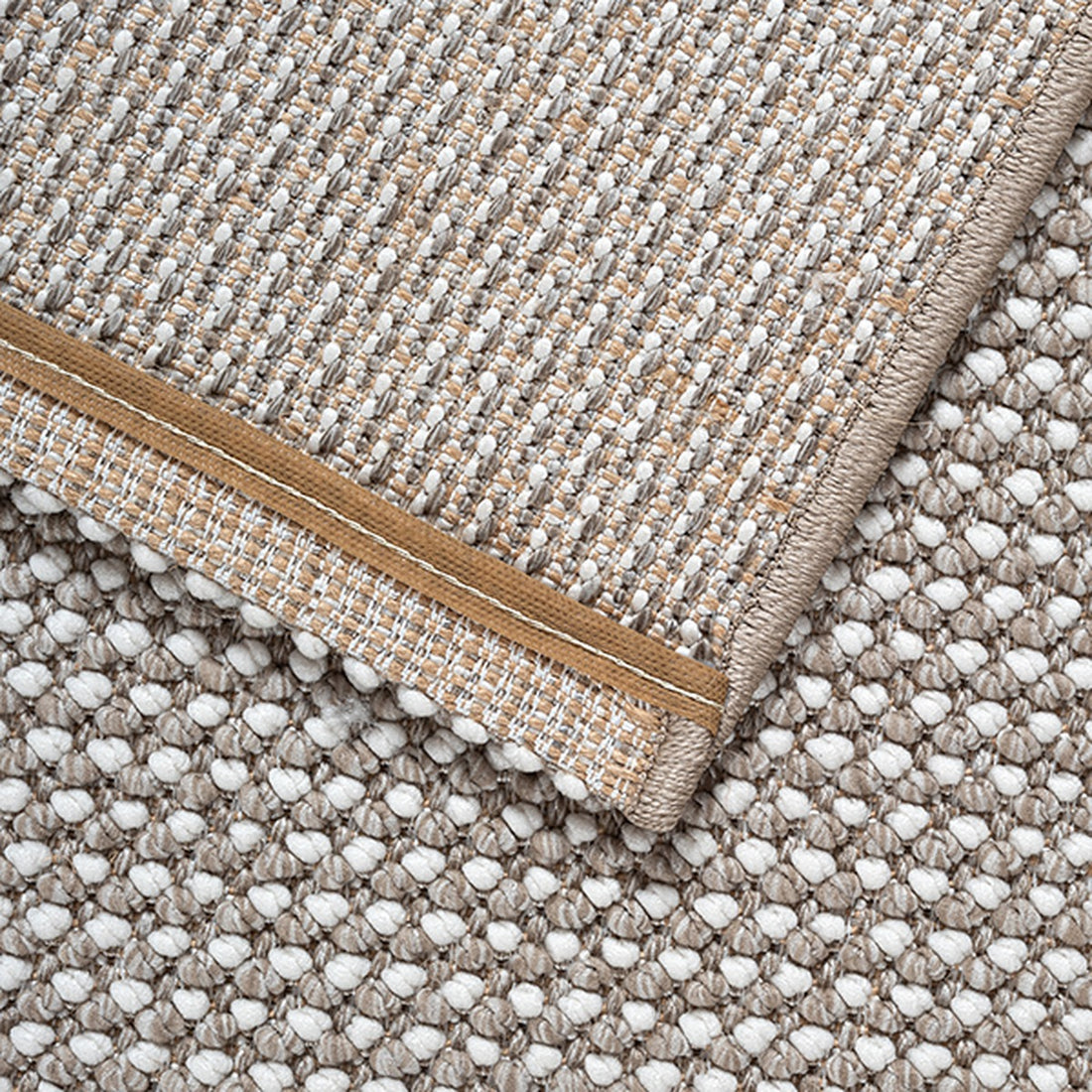 Kurzflor Teppich Beige für Wohnzimmer Schlafzimmer und Flur aus hochwertigem Polypropylen STURA Serie