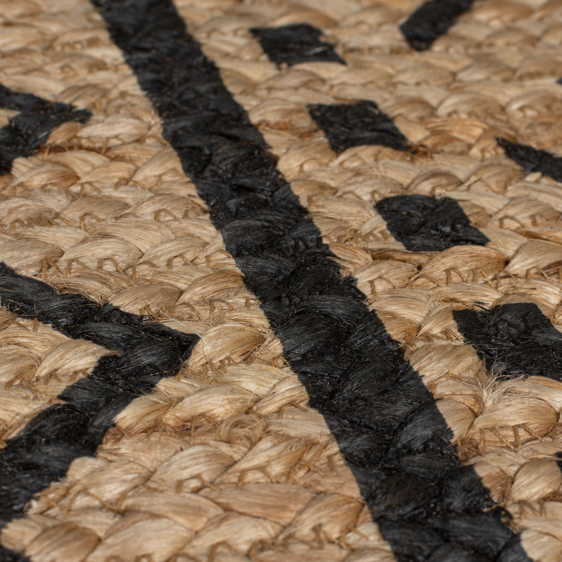 Jute-Teppich mit geometrischem Muster_Braun-Schwarz_Rechteckig_