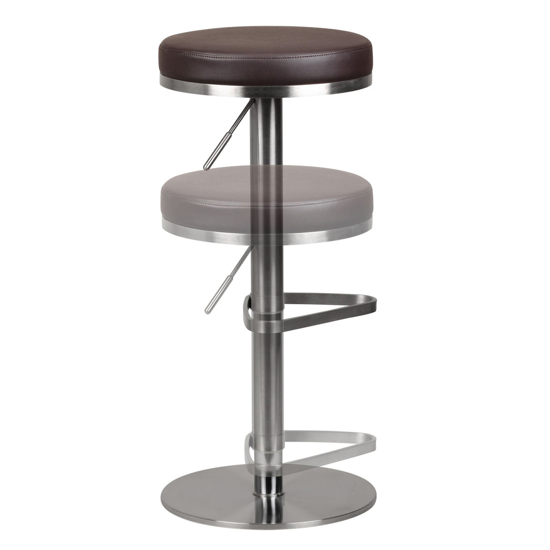 Barhocker ELBE_ höhenverstellbar_ gepolsterte Sitzfläche_ Triangel Fußablage_ max. 110 kg Belastung - KADIMA DESIGN_Farbe_ Braun_ Größe_ 38x38x82 cm_
