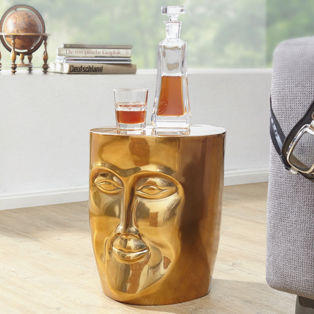 Beistelltisch mit 3D-Gesicht_ Aluminium-Möbelstück_ Ablagefläche_ Luxuriöses Design_ Handgefertigt - KADIMA DESIGN_Farbe_ Gold_ Größe_ 35x32x39 cm_#sku_BARWL5.507#