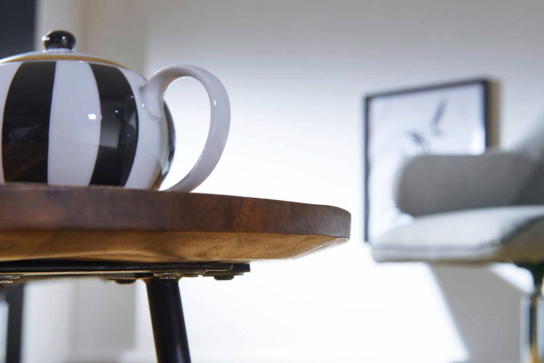 Retro-Couchtisch CALABRIA_ Massivholz_ Metallbeine_ Pflegeleichte Tischplatte_ Nierenform - KADIMA DESIGN_Farbe_ Braun_ Größe_ 122x63x36 cm_