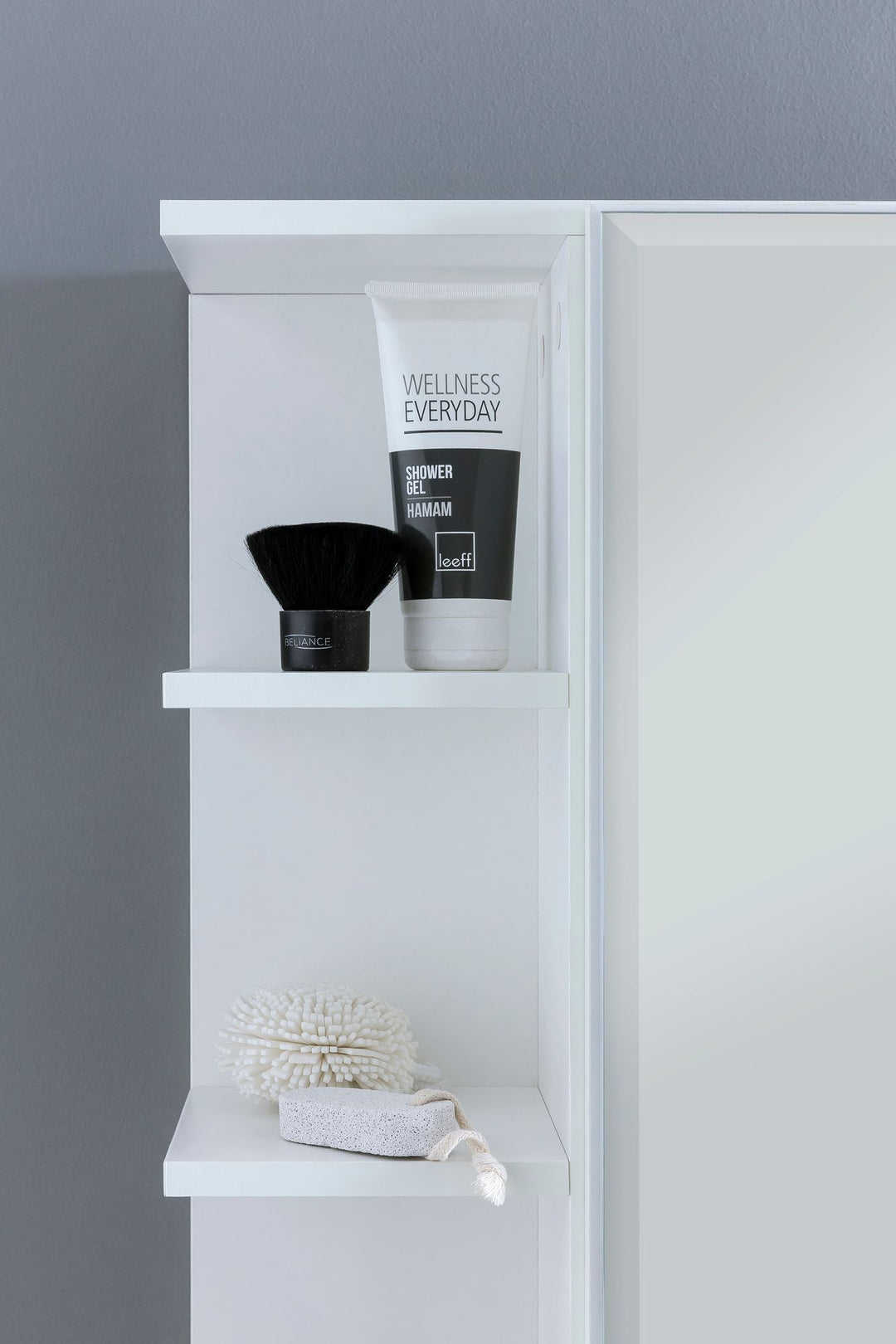 Moderner Hängeschrank mit Spiegel_ Weiß_ Wasserabweisend - Stauraum für Badezimmerutensilien - KADIMA DESIGN_Größe_ 80x20x65 cm_