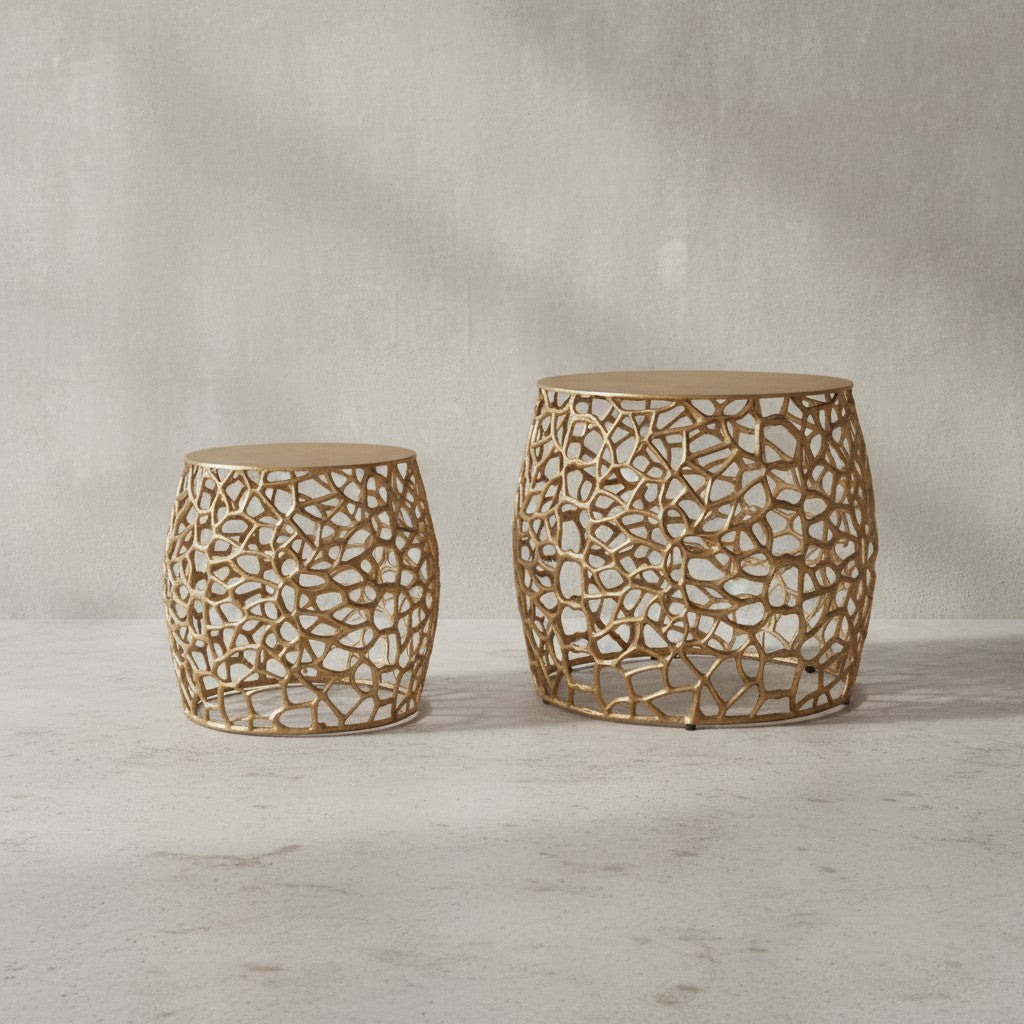 2-teiliges Satztisch-Set aus Gold-Aluminium_ Handgefertigt mit Aststruktur - KADIMA DESIGN_Größe_ 46x46x42 cm_