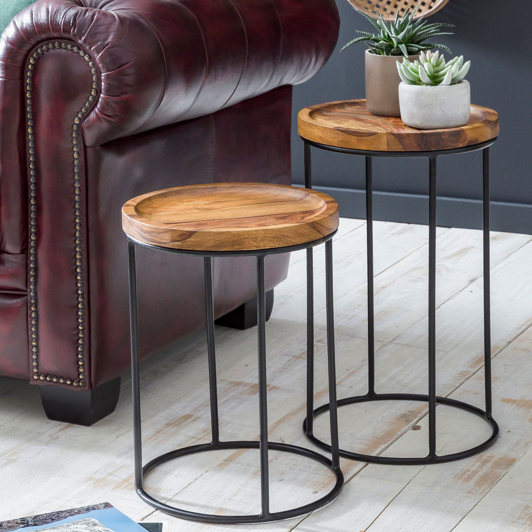 Massivholz Beistelltische_ Industrieller Stil_ Sheesham Holz und Metall_ 2er Set - KADIMA DESIGN_Größe_ 30x30x54 cm_