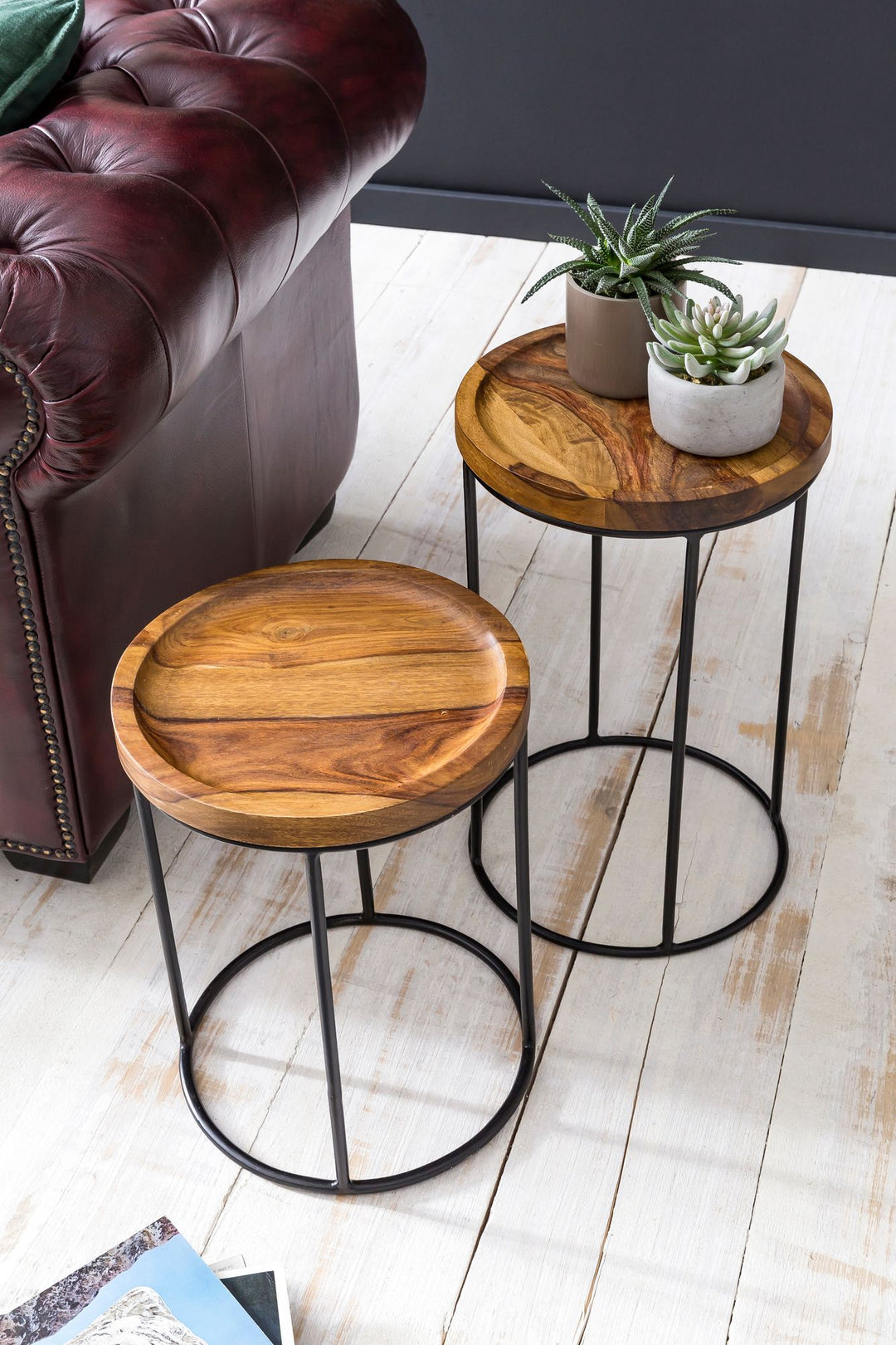 Massivholz Beistelltische_ Industrieller Stil_ Sheesham Holz und Metall_ 2er Set - KADIMA DESIGN_Größe_ 30x30x54 cm_