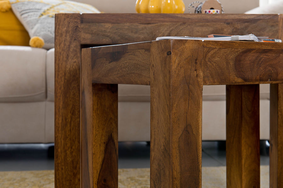 Holz Satztisch Set &quot;NAKO&quot;_ 3-teilig_ Landhaus-Stil_ Massivholz_ platzsparend_ 45x50x36 cm_ 37x38x30 cm_ 30x25x25 cm - KADIMA DESIGN_Farbe_ Braun_ Größe_ 50x36x45 cm_