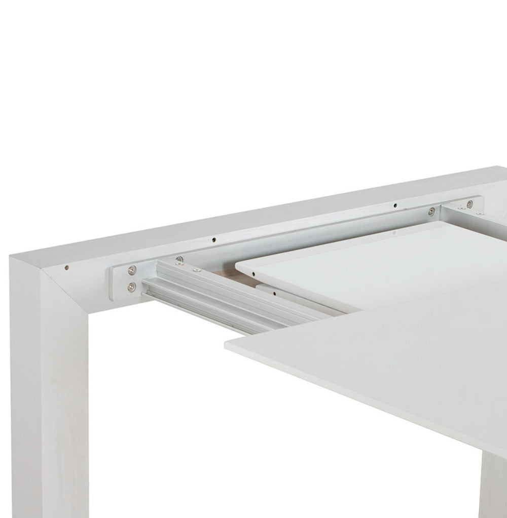 MORAN Esstisch mit Auszug – Detailansicht des robusten Auszugssystems mit Aluminiumführung – Weiß lackiert_