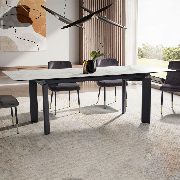 Moderner Esszimmertisch in Marmor Look mit schwarzem Metallgestell - verlängerbar für 6-10 Personen von Kadima Design_