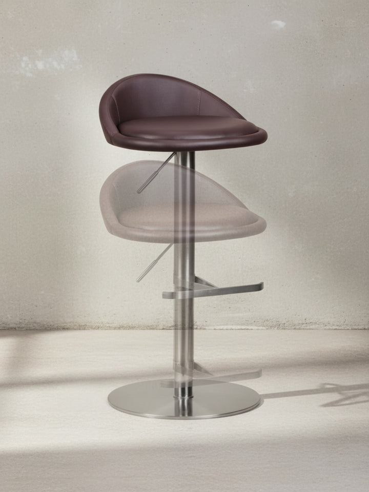 Barhocker DONAU_ höhenverstellbar_ halbrunde Rückenlehne_ Edelstahl_ max. 110 kg Belastung - KADIMA DESIGN_Farbe_ Braun_ Größe_ 43x43x90 cm_