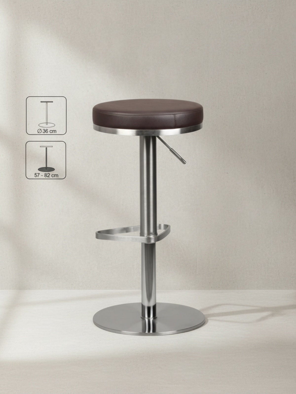 Barhocker ELBE_ höhenverstellbar_ gepolsterte Sitzfläche_ Triangel Fußablage_ max. 110 kg Belastung - KADIMA DESIGN_Farbe_ Braun_ Größe_ 38x38x82 cm_