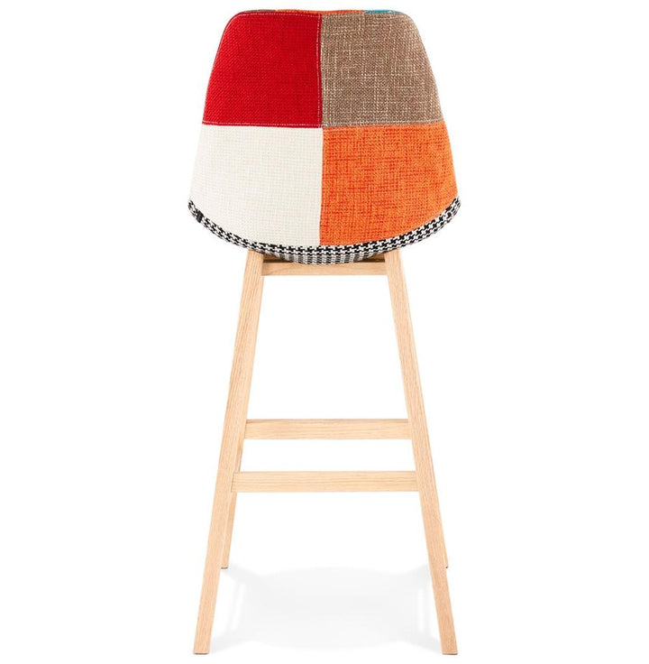 Esszimmerhocker - Nahaufnahme der Holzbeine - 42 cm Abstand zwischen den Beinen - Bodenschoner für Kratzschutz - vielseitig einsetzbar - TRIXA Design_