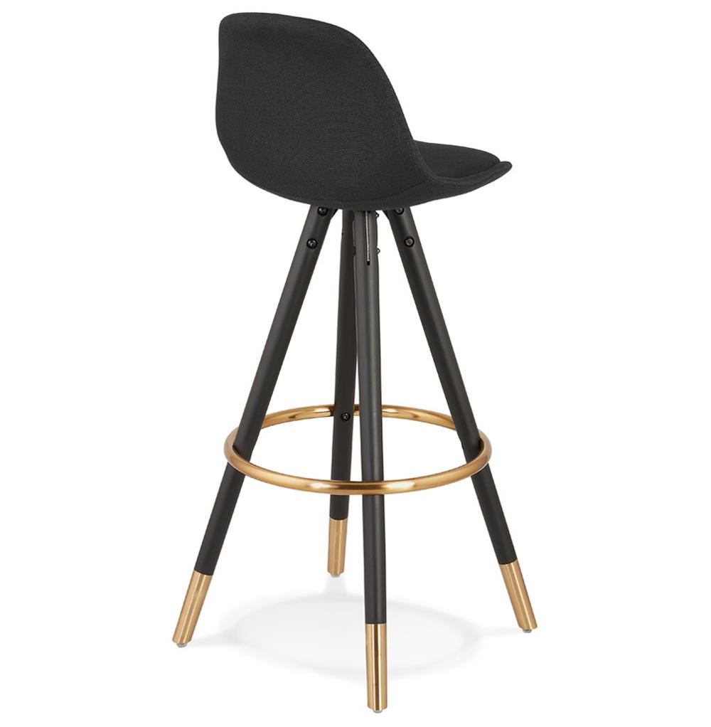 Küchenhocker im Detail - Goldene Fußstütze - 32 cm Sitztiefe - hochwertige Stoffpolsterung - perfekt für amerikanische Küchen - SORIXA Design._