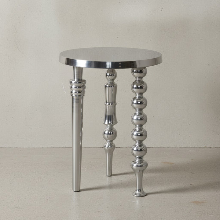 Beistelltisch 44x44x63 cm Aluminium_ Dreibein Design in Silber - KADIMA DESIGN_Größe_ 44x44x63 cm_