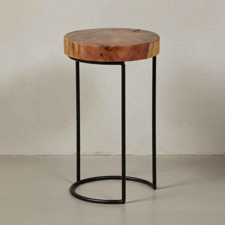 Beistelltisch INDI Massivholz_ Baumstamm-Tischplatte_ Metallgestell_ Landhausstil_ handgefertigt - KADIMA DESIGN_Farbe_ Braun_ Größe_ 28x28x45 cm_