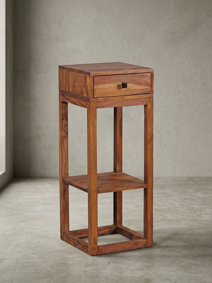 Massiver Sheesham Beistelltisch_ quadratisch_ mit Schublade und Ablagefach_ ideal für Wohnzimmer oder Schlafzimmer - KADIMA DESIGN_Größe_ 35x35x90 cm_