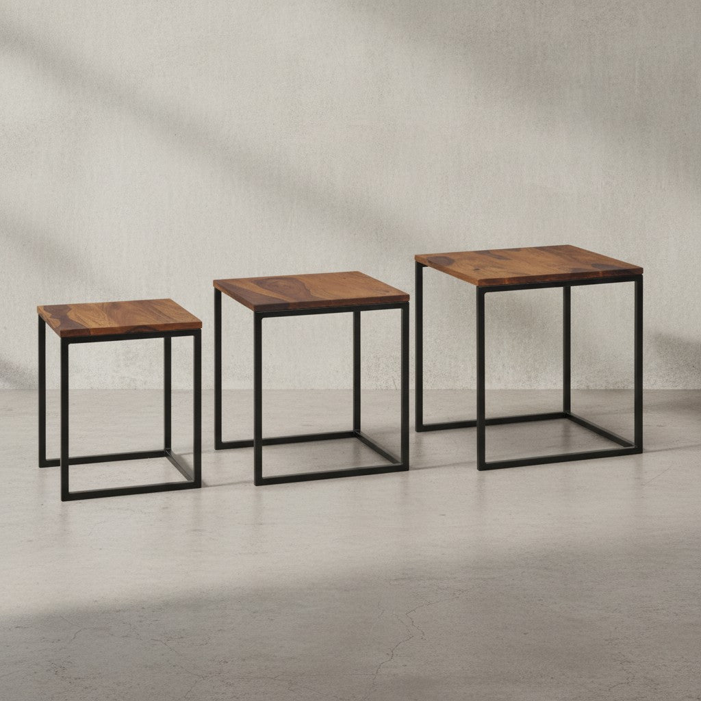 Beistelltisch-Set aus Sheesham Massivholz und Metall  3 Größen  Stilvolles Trio - KADIMA DESIGN Größe  40x40x42 cm