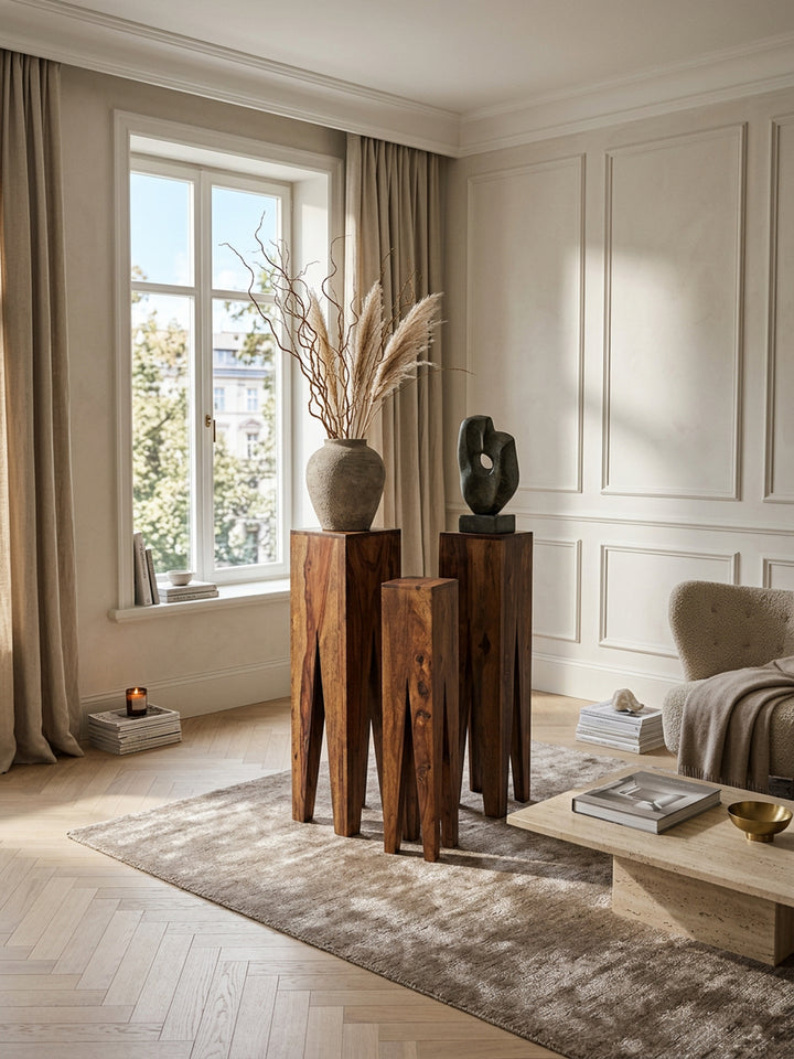 Beistelltisch-Set mit 3 Giraffenbeinen_ Massivholz_ rustikales Ambiente_ handgefertigt - KADIMA DESIGN_Farbe_ Braun_ Größe_ 25x25x100 cm_