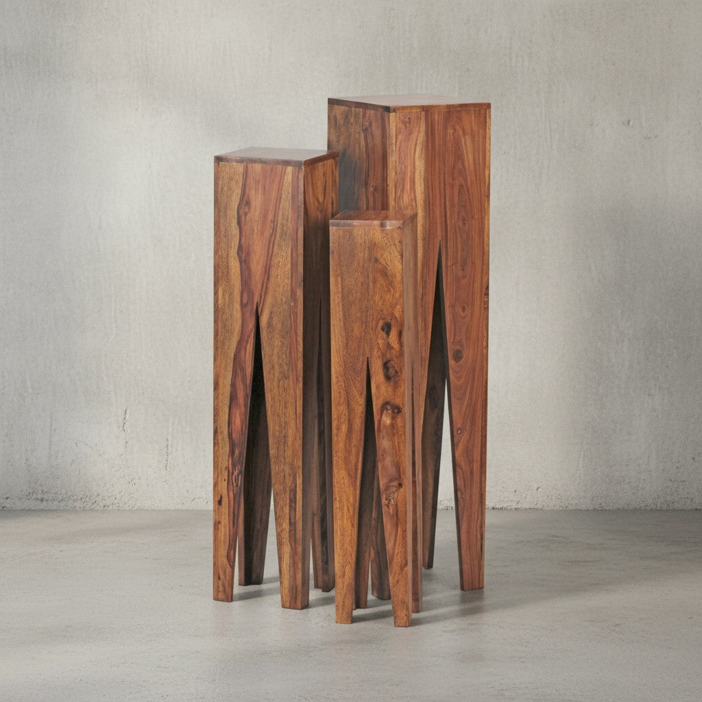 Beistelltisch-Set mit 3 Giraffenbeinen_ Massivholz_ rustikales Ambiente_ handgefertigt - KADIMA DESIGN_Farbe_ Braun_ Größe_ 25x25x100 cm_