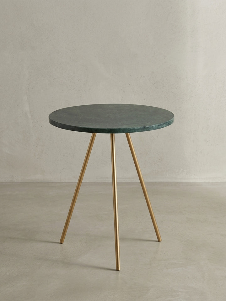 Schlanker Anstelltisch in der Seitenansicht, betont die minimalistische Silhouette und die Höhe von 44 cm, ideal für Wohnzimmer oder Schlafzimmer._