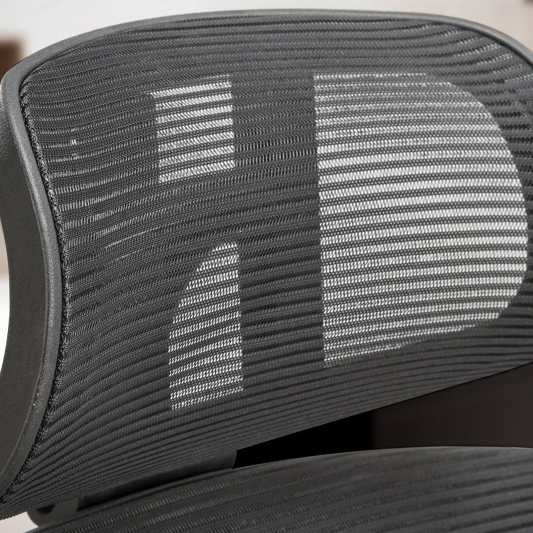 Chefsessel XL mit Kopfstütze - ergonomischer Formgebung und Hartbodenrollen für alle glatten Böden von Kadima Design_