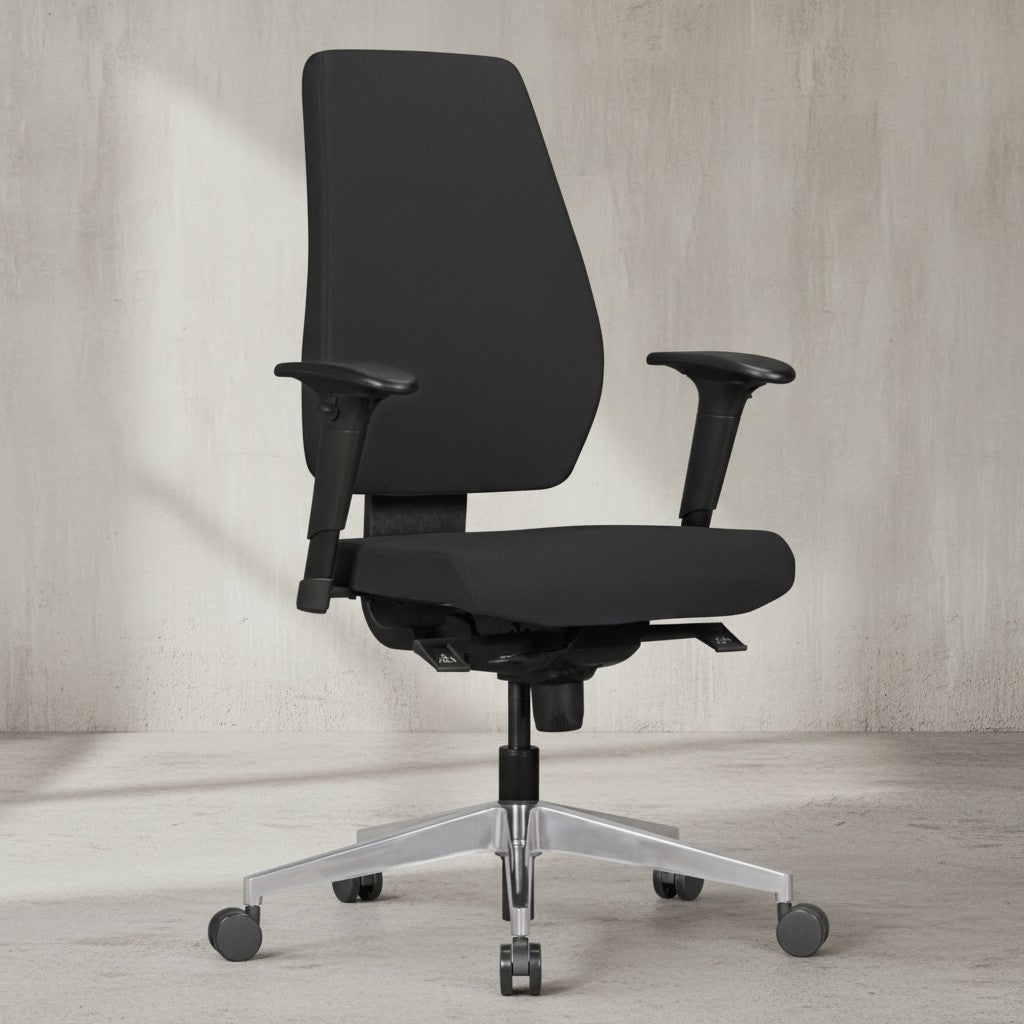 Bürostuhl Latina  Ergonomisches Design  Lendenwirbelstütze  höhenverstellbare Armlehnen  strapazierfähiger Stoff  Aluminium-Fußkreuz - KADIMA DESIGN Größe  70x63x135 cm