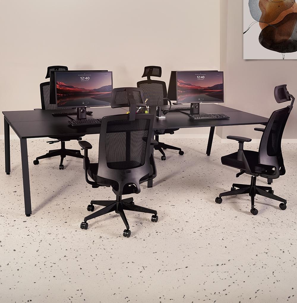 Schwarzer Bürotisch - Elegante 280x140 cm Arbeitsfläche - robustes Metallgestell - ideal für Open-Space-Konzepte - fördert Teamarbeit - Kadima Design_