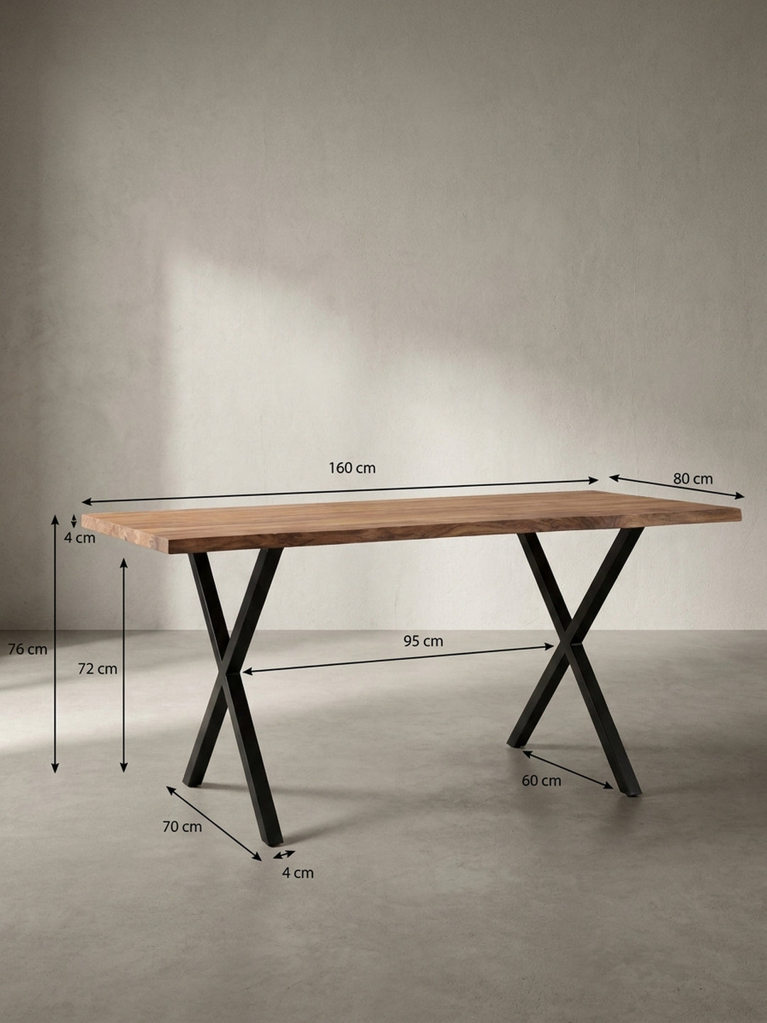Skizze des Schreibtisches mit exakten Maßen: Länge 160 cm, Tiefe ca. 80 cm und Höhe 76 cm, ideal zur Raumplanung im Homeoffice._
