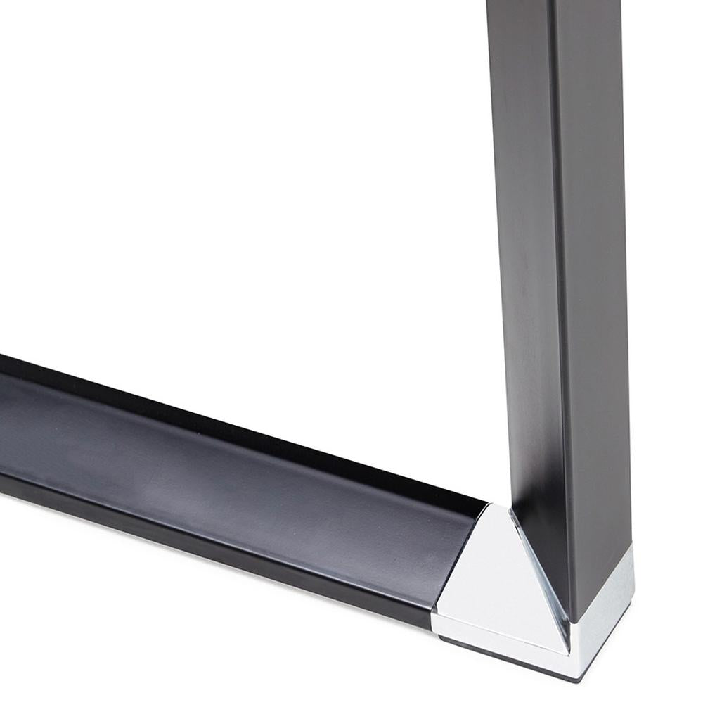 Kleiner Computertisch schwarz - Praktische 140x70cm Fläche - zeitlos - perfekt für fokussiertes Arbeiten - Kadima Design_