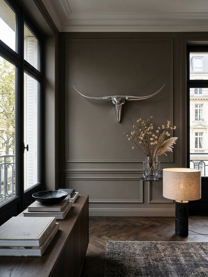 Bull Geweih Wanddekoration_ stilvoll aus Aluminium_ handgefertigt_ modernes Design_ für ein elegantes Zuhause - KADIMA DESIGN_Farbe_ Silber_ Größe_ 125x10x60 cm_