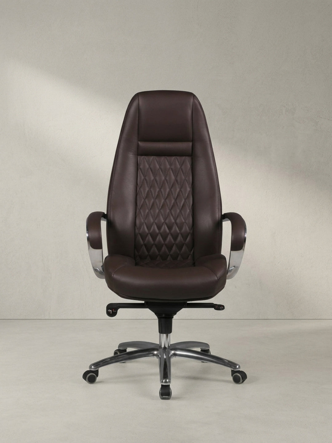 Bürostuhl aus hochwertigem Echtleder braun mit Rollen und Höhenverstellung 70x68x130 cm Design Möbel Premium Qualität modern Home Office Einrichtung stilvoll Wohnen Interior Zuhause_