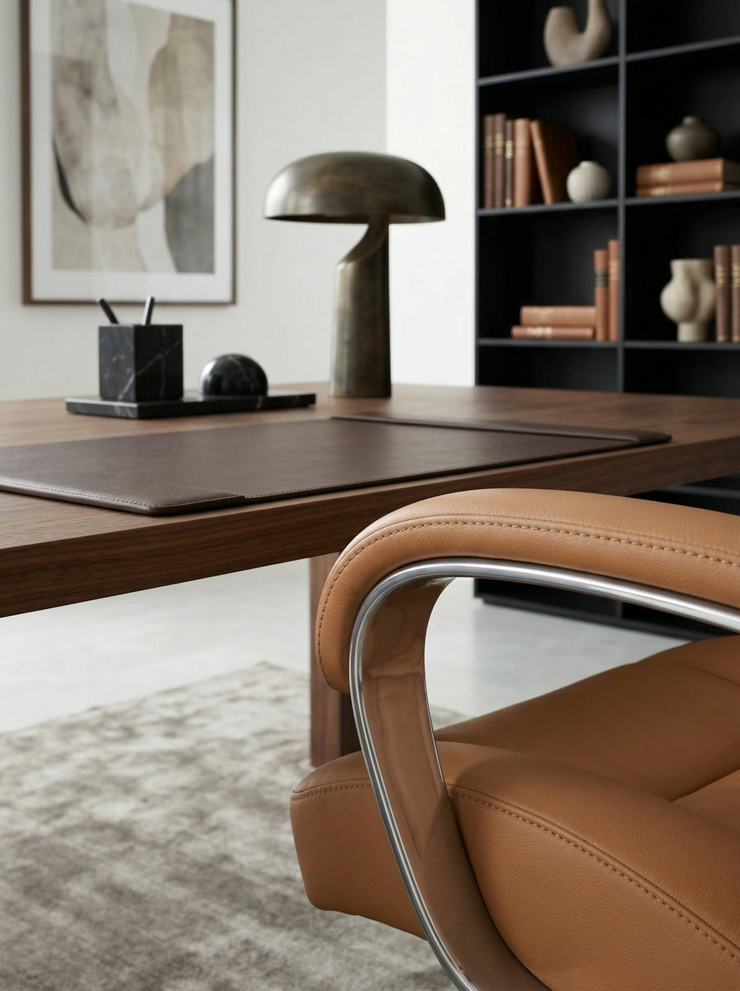 Ergonomischer_Chefsessel_Miron_aus_echtem_Leder_mit_Multiblock-Wippmechanik_und_Leichtlaufrollen_für_modernes_Arbeitszimmer_KADIMA_DESIGN_