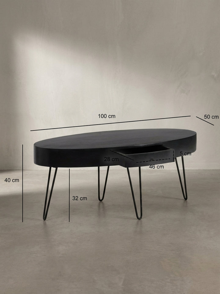 Der ovale Couchtisch mit exakten Maßen von 100x50x40 cm und detaillierter Bemaßung der Schublade zur perfekten Raumplanung im Wohnzimmer._