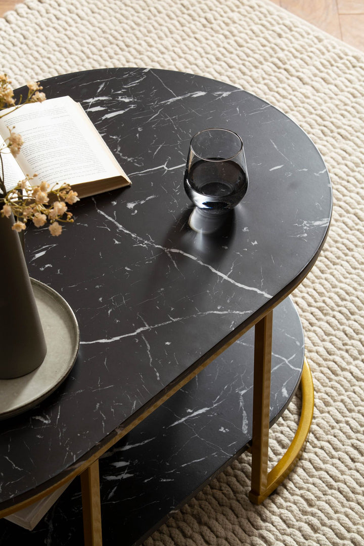 Couchtisch mit Marmor Optik, rechteckig, Ablage, goldenes Metallgestell