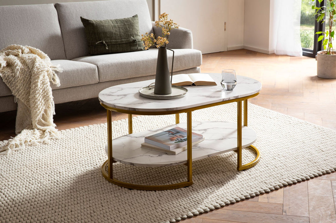 Couchtisch mit Marmor Optik, rechteckig, Ablage, goldenes Metallgestell
