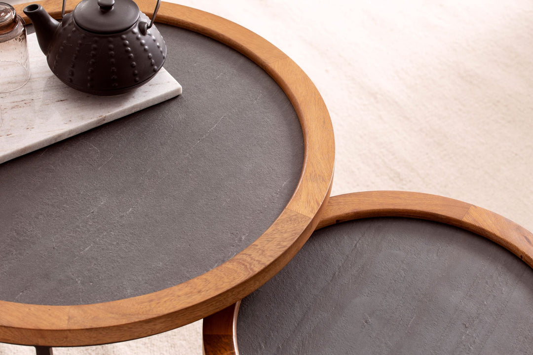 Couchtisch 2er Set Mango Massivholz / Steinoptik Wohnzimmertisch Rund - Satztisch mit Metallgestell - Kaffeetisch Modern - Sofatisch Verschachtelungstisch 2-teilig Braun / Anthrazit_