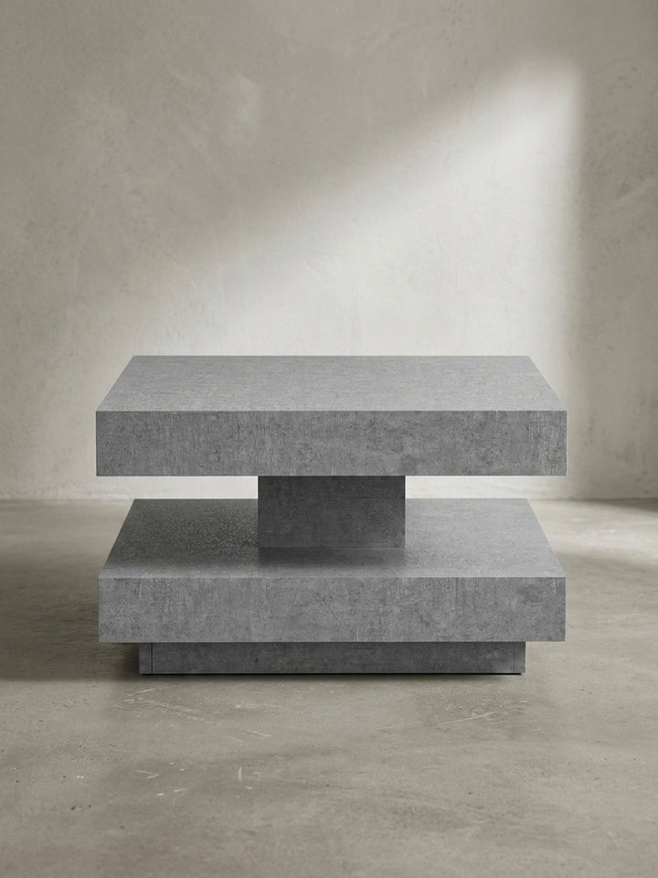 Detailaufnahme der Kante und der unteren Ablage des Sofatisches, die die Materialstärke von 1,5 cm und die saubere Verarbeitung zeigt._