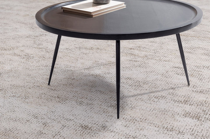 Couchtisch in Schwarz aus Metall und massivem Mangoholz mit natürlicher Maserung, 75x75x38 cm