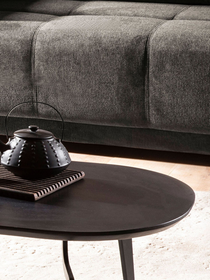 Couchtisch in Schwarz aus massivem Mangoholz, niedriges Design, 86x50x30 cm