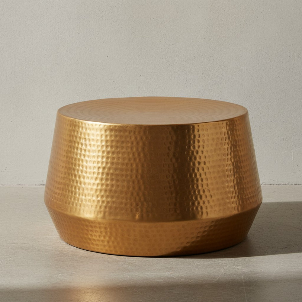 Couchtisch ENNS_ Orientalisch_ Aluminium_ Hammerschlagstruktur_ praktische Ablage - KADIMA DESIGN_Farbe_ Gold_ Größe_ 60x60x36 cm_