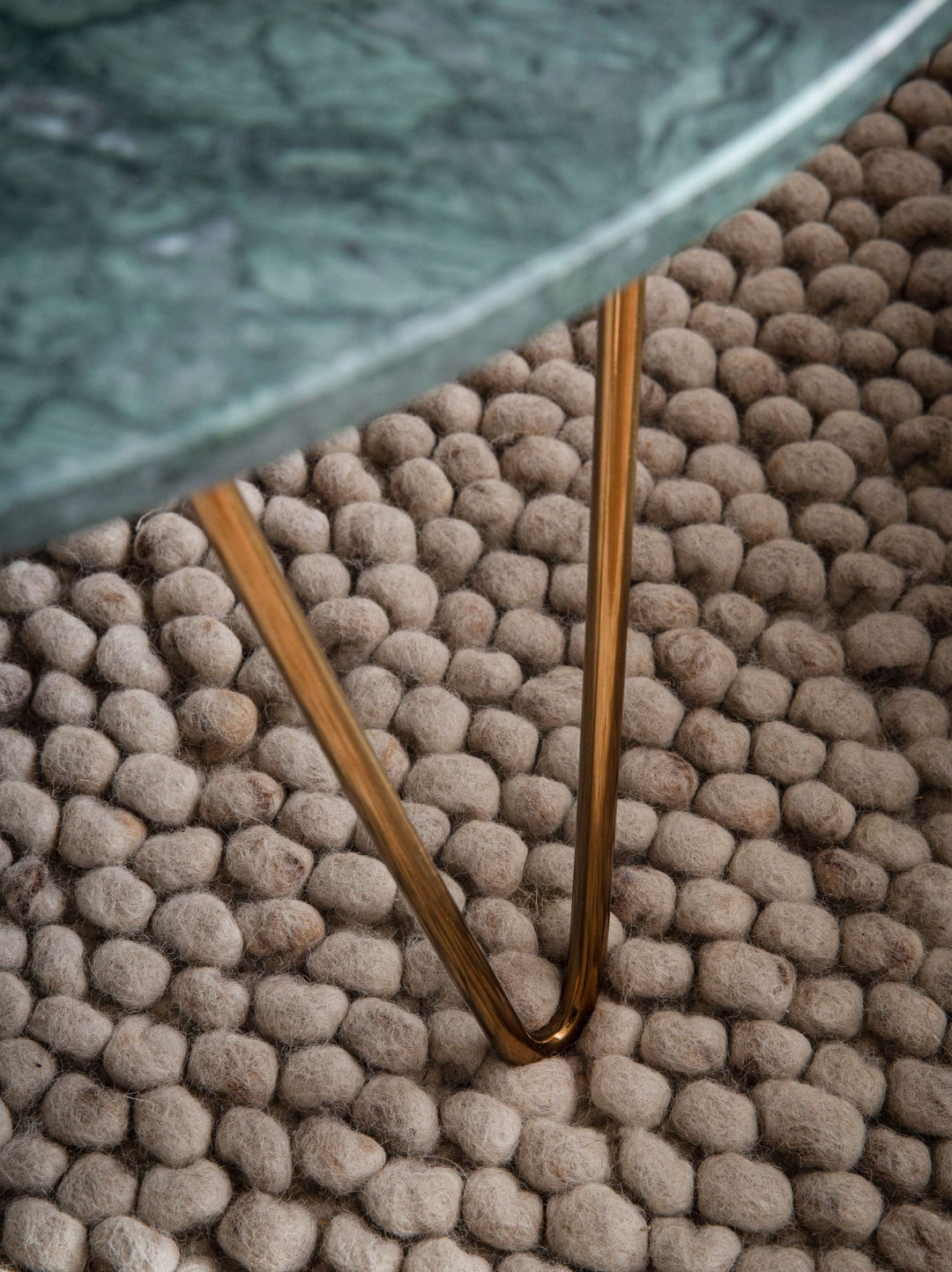 Couchtisch Echter Marmor Grün 70x70x35 cm Sofatisch Metall Gold - Design Dreibein Wohnzimmertisch Rund Modern - Marmortisch Loungetisch Groß - Kaffeetisch Haarnadelbeine_