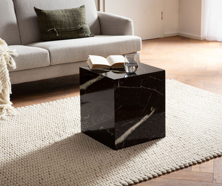 Couchtisch MONOBLOC in Hochglanz mit Marmor-Optik, Würfelform
