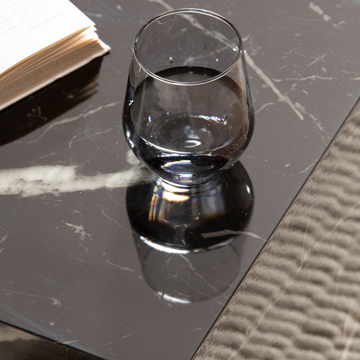 Couchtisch MONOBLOC in Hochglanz mit Marmor-Optik, Würfelform