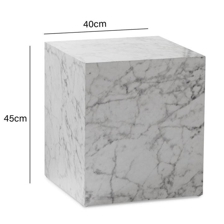 Couchtisch MONOBLOC in Hochglanz mit Marmor-Optik, Würfelform