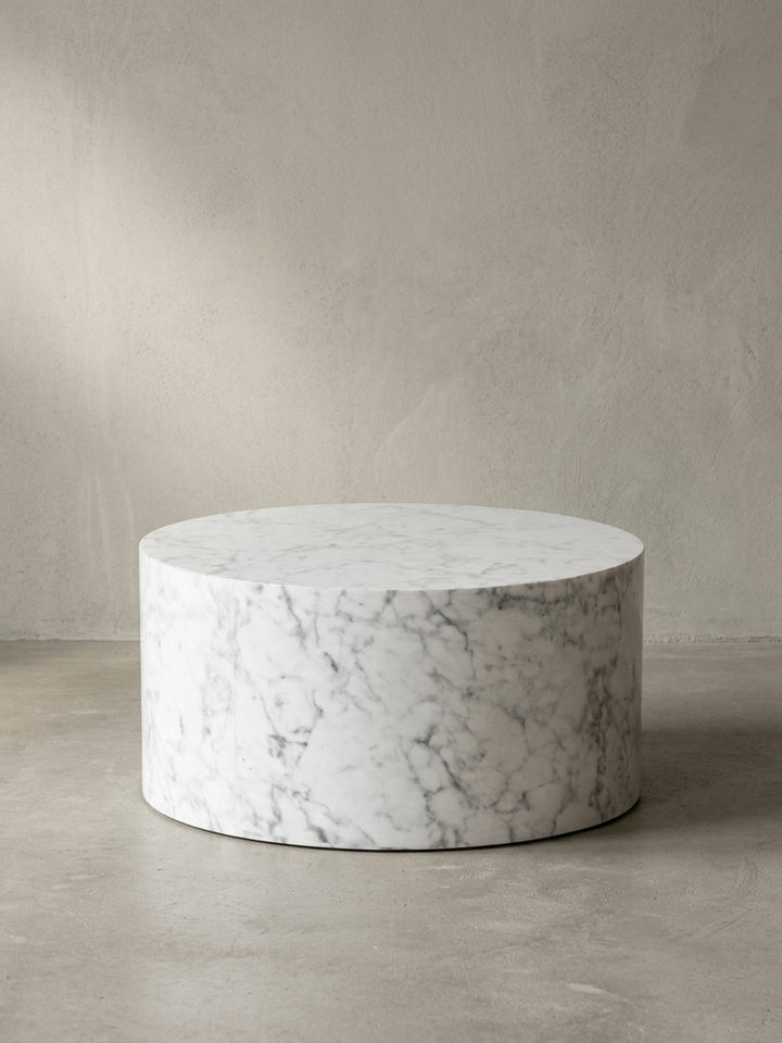 Gesamteindruck des modernen Wohnzimmertisches in Zylinderform, der elegantes Design mit pflegeleichter MDF-Oberfläche meisterhaft verbindet._