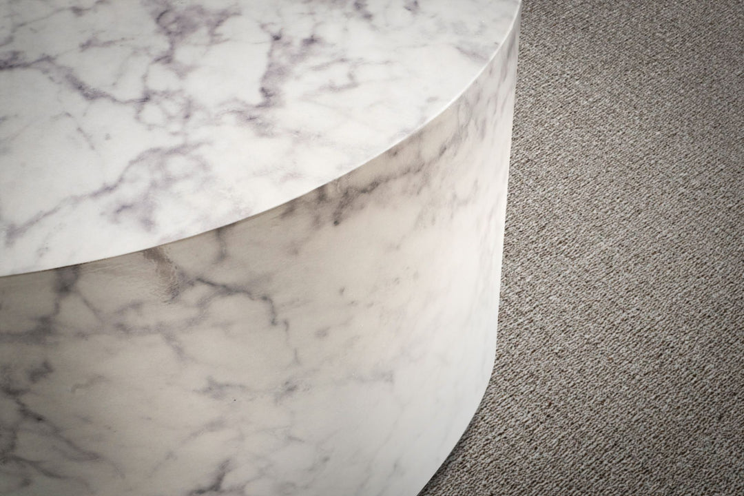 Couchtisch mit Hochglanz-Oberfläche, Marmor-Optik, Design rund
