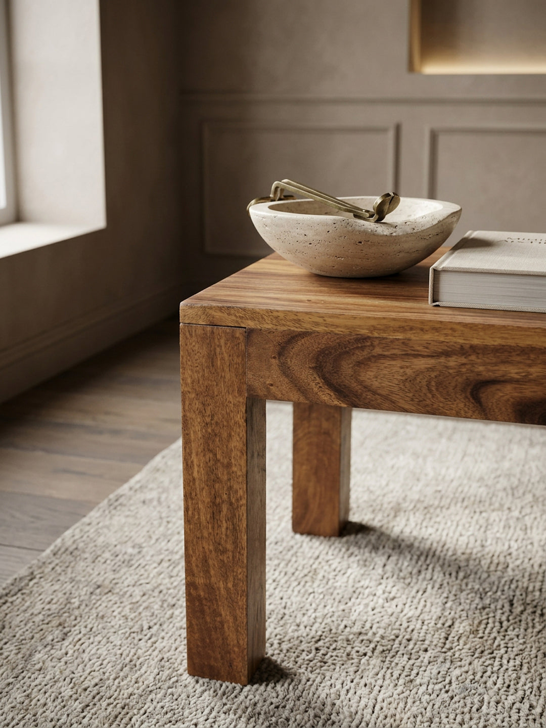 Massivholz-Tisch NAKO_ Handgefertigt_ 45x40x45 cm_ Sheeshamholz_ 50kg Belastbarkeit - KADIMA DESIGN_Farbe_ Braun_ Größe_ 45x45x40 cm_