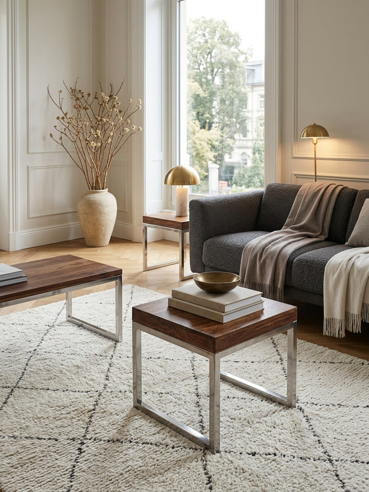 Moderner Wohnzimmertisch mit Massivholzplatte und stabilem Metallrahmen im Industrie-Stil – KADIMA DESIGN_