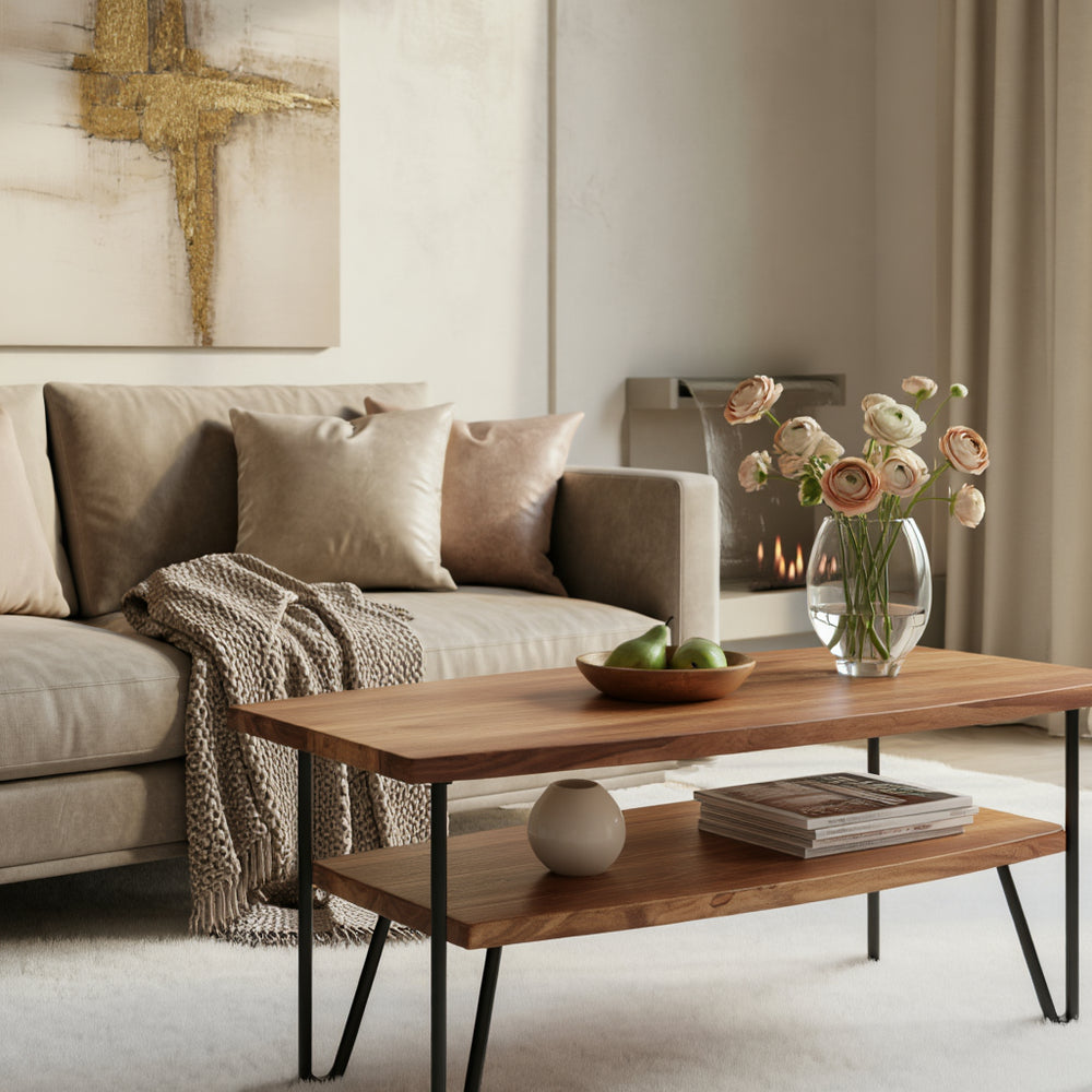 Design-Wohnzimmertisch mit Ablage aus massivem Sheesham-Holz und Metallrahmen _